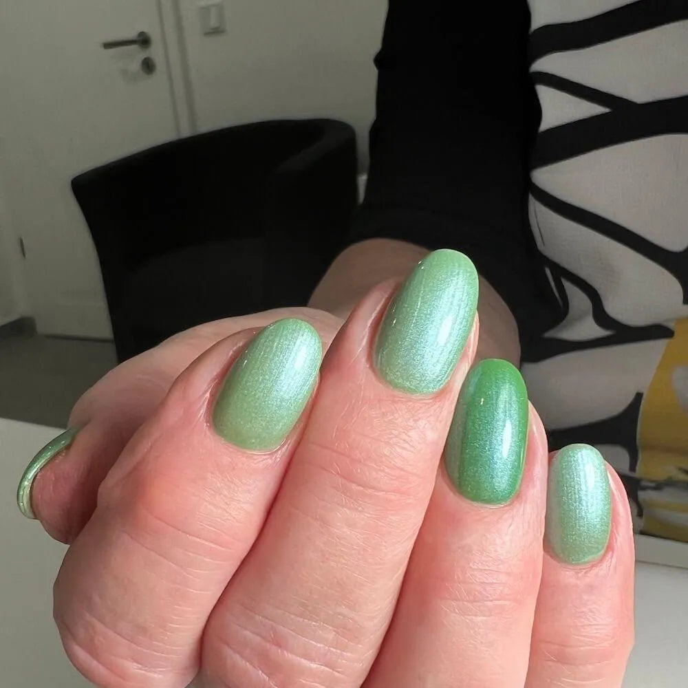 #P-22 Mother of Pearl EFFEKT Color Gel 5ml Grün - MSE - The Beauty Company